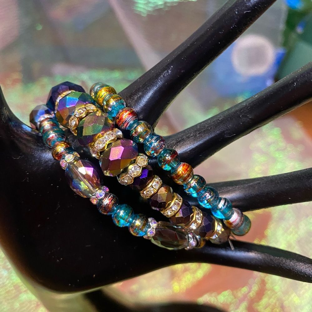 👀New, Hand made Crystal Stack Bracelet